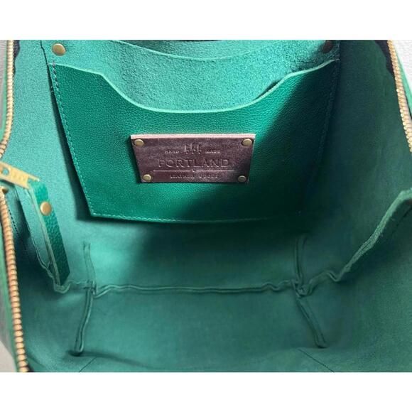 Portland Leather Goods Large Zipper Tote - Bacalar - Picture 10 of 12